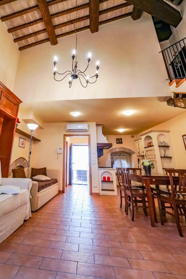 Maison Quintavalle 20 Assisi Buitenkant foto
