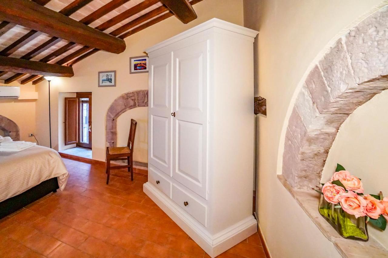 Maison Quintavalle 20 Assisi Buitenkant foto